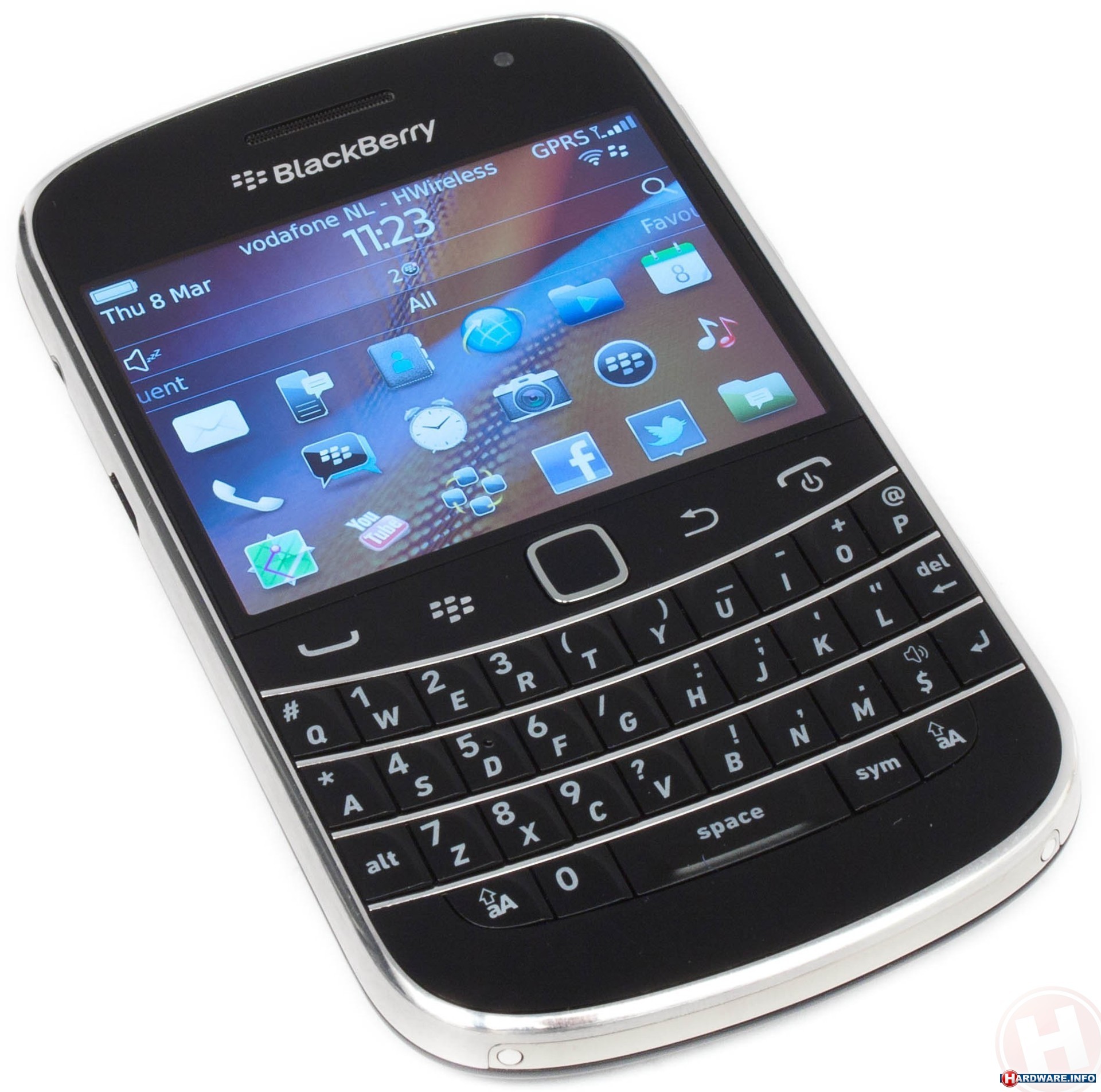 blackberry_9900_bold_charcoal